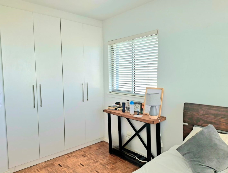 2 Bedroom Property for Sale in Sea Point Western Cape